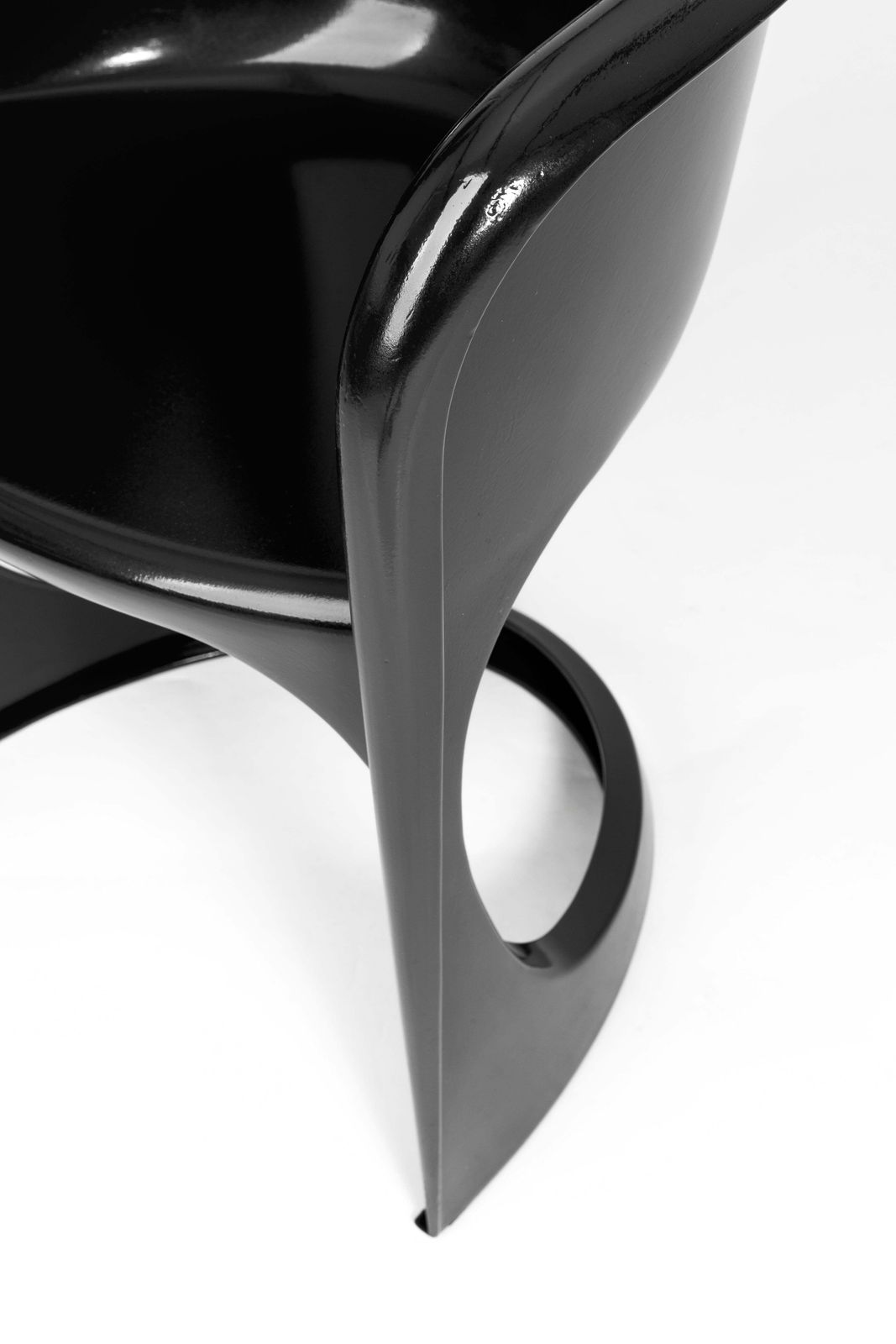 photo vintage Set Of Four Black Glossy Cado Chairs, Steen østergaard, 1974