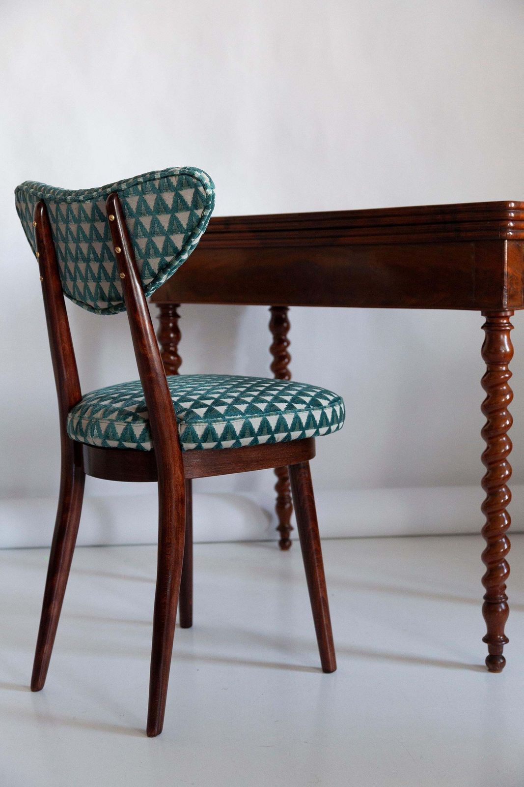 Mid Century Heart Chair In Amuleto Green Velvet, Europe, 1960s photo for sale