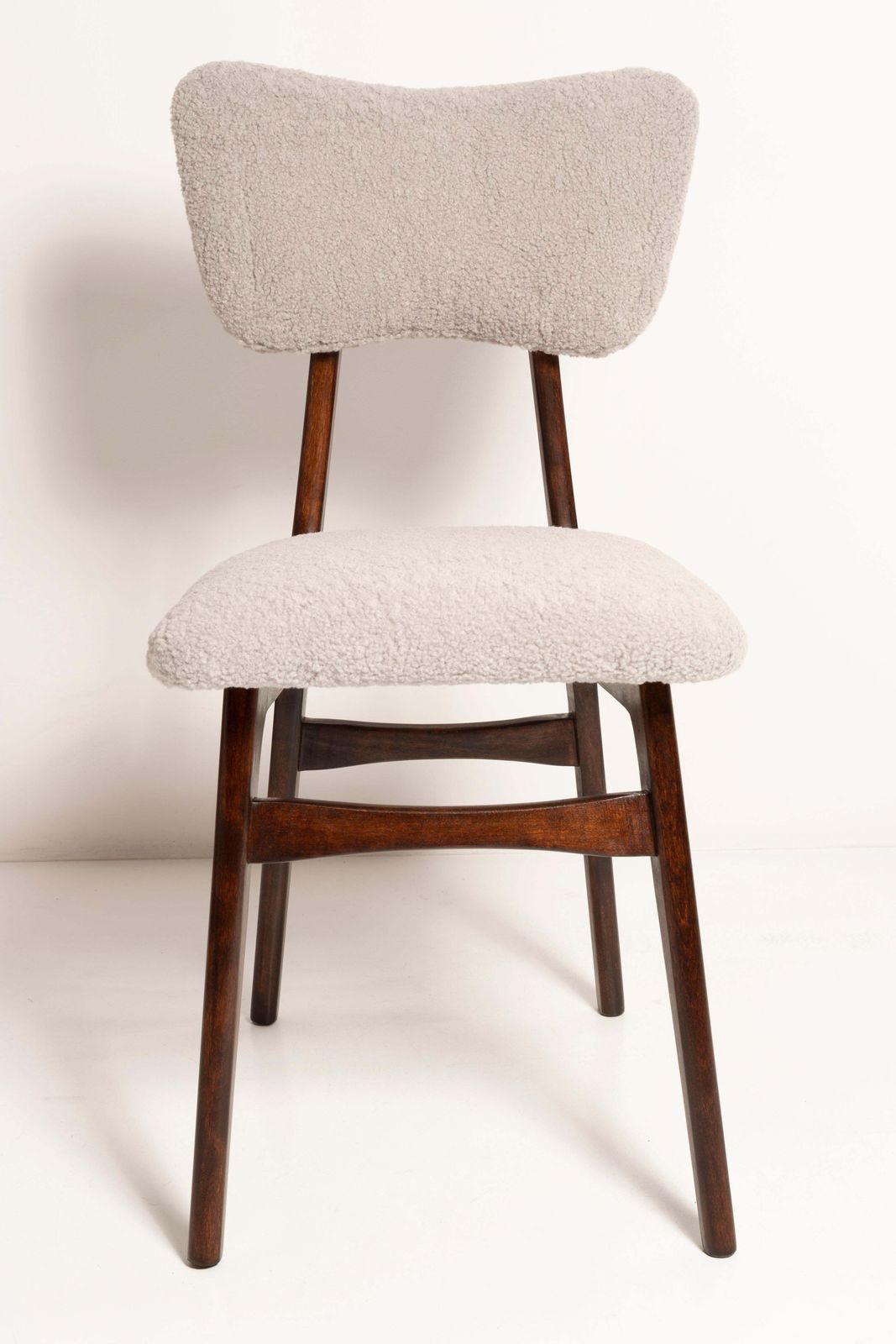 595.0 Mid Century Butterfly Chair, Light Gray Boucle, Dark Walnut Wood, Europe, 1960s photo