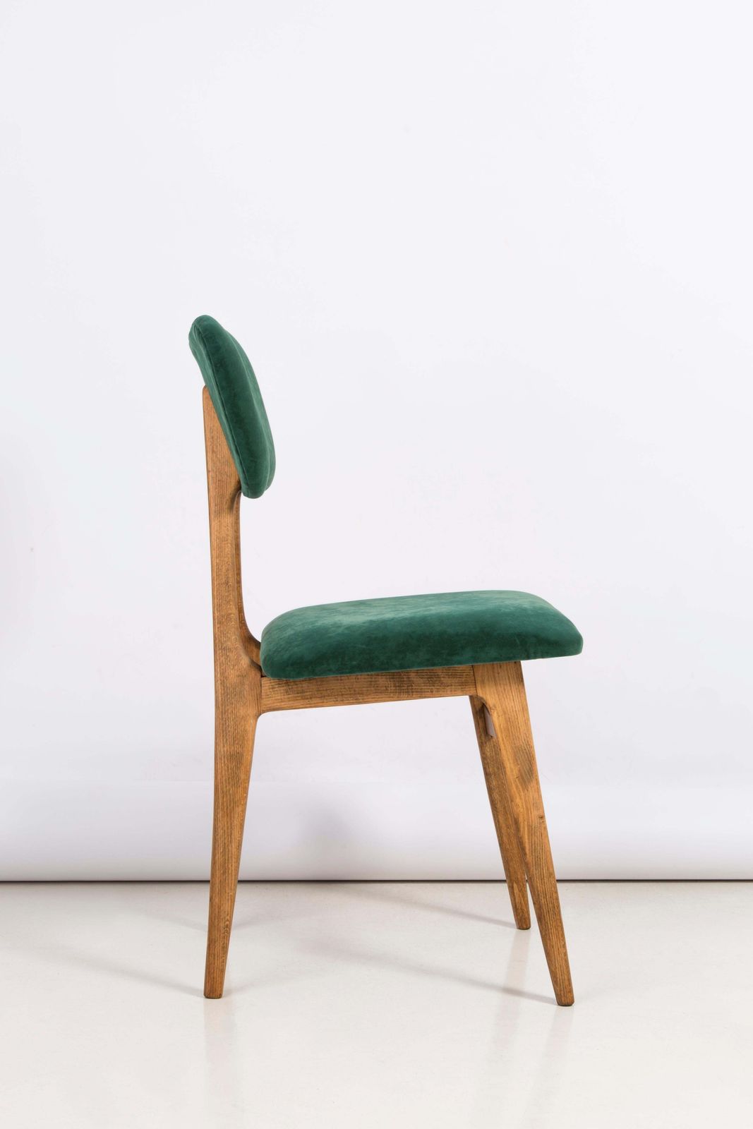 Set Van Vier Donkergroene Fluwelen Stoelen, 20e Eeuw, Ca. Jaren 1960 photo Meubels