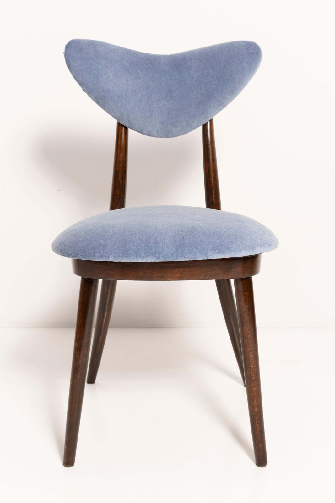 Set Van Vier Mid Century Stoelen Met Hartvormige Rugleuning In Violet Blauw Katoenen Velours, Europa, Jaren 1960 photo 2381.0