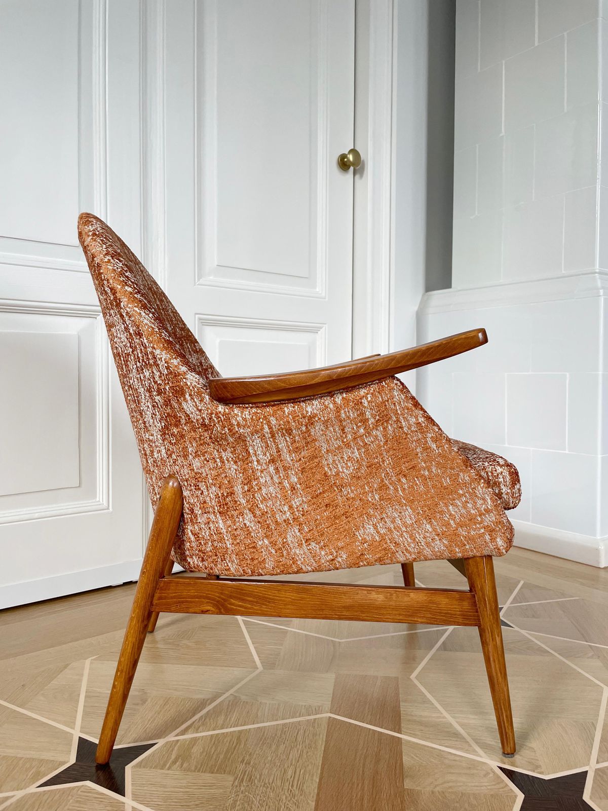 Mid Century Swallow Armchair, Designed By Julia Gaubek, Europe, 1960s photo vinterior