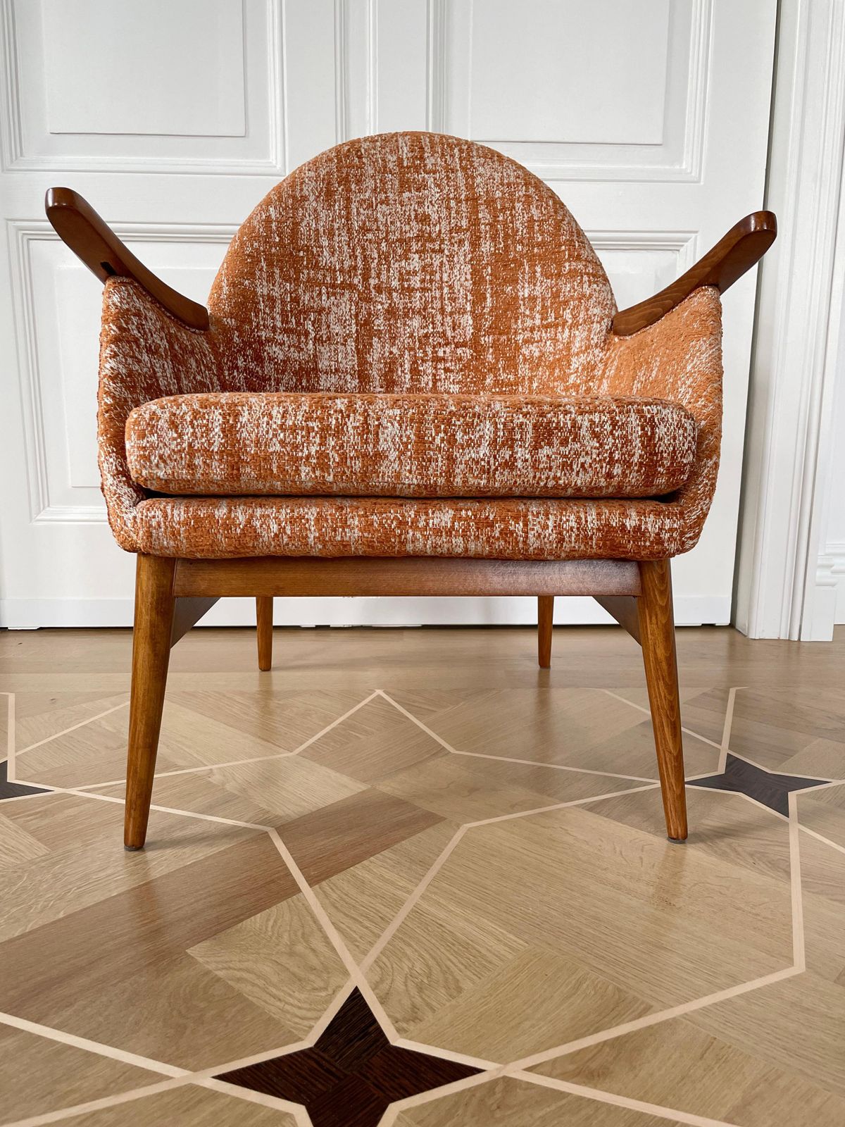 photo furniture Mid Century Swallow Fauteuil, Ontworpen Door Julia Gaubek, Europa, Jaren 1960