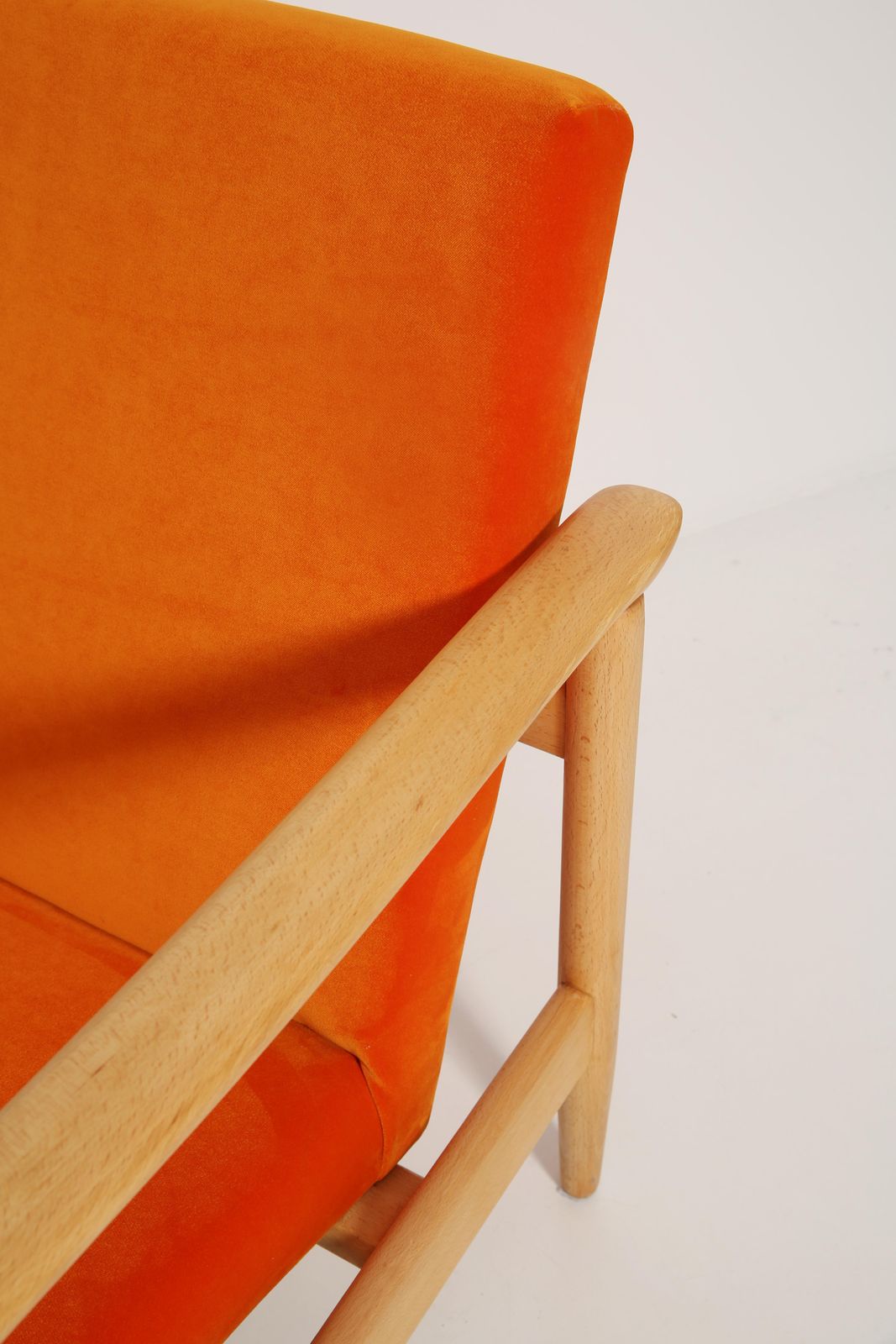 photo vinterior Mid 20th Century Orange Velvet Armchair, Edmund Homa, Europe, 1960s