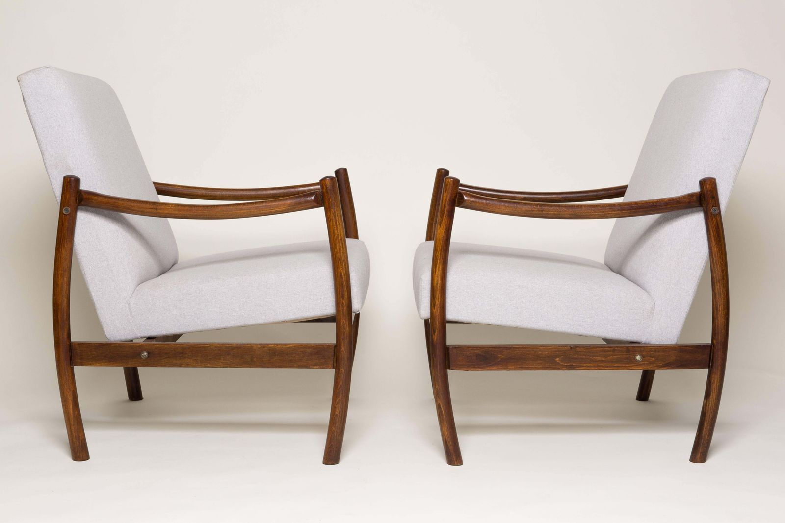 Paar Beige Club Fauteuils, Polen, Ca. Jaren 1960 photo Meubels