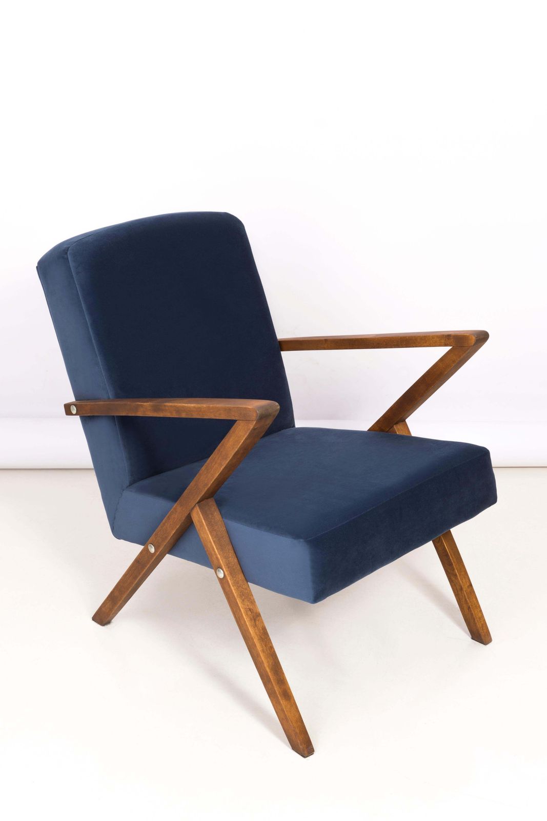 20e Eeuwse Zet Fauteuil, Marineblauw Velours, Ca. Jaren 1970, Polen photo furniture