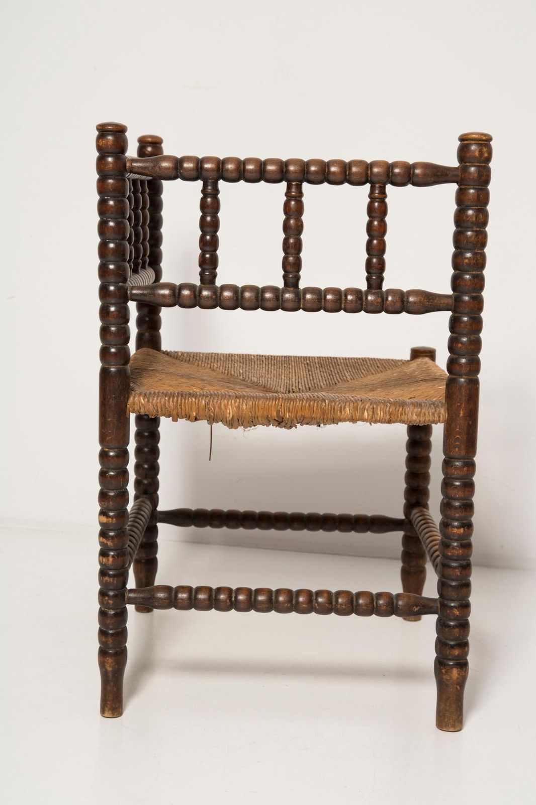photo vintage Mid Century Antique Provincial Hand Crafted Bobbin Corner Chair, France, 1940s