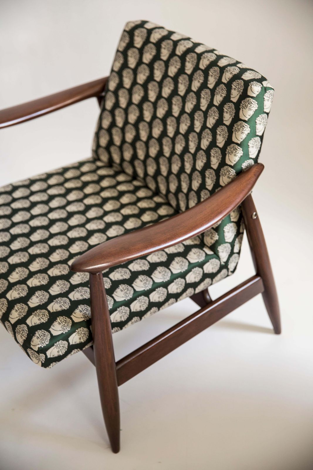 Paar Mid Century Fauteuils Met David Print In Smaragdgroen, Door Kedziorek, Europa, Jaren 1960 photo for sale