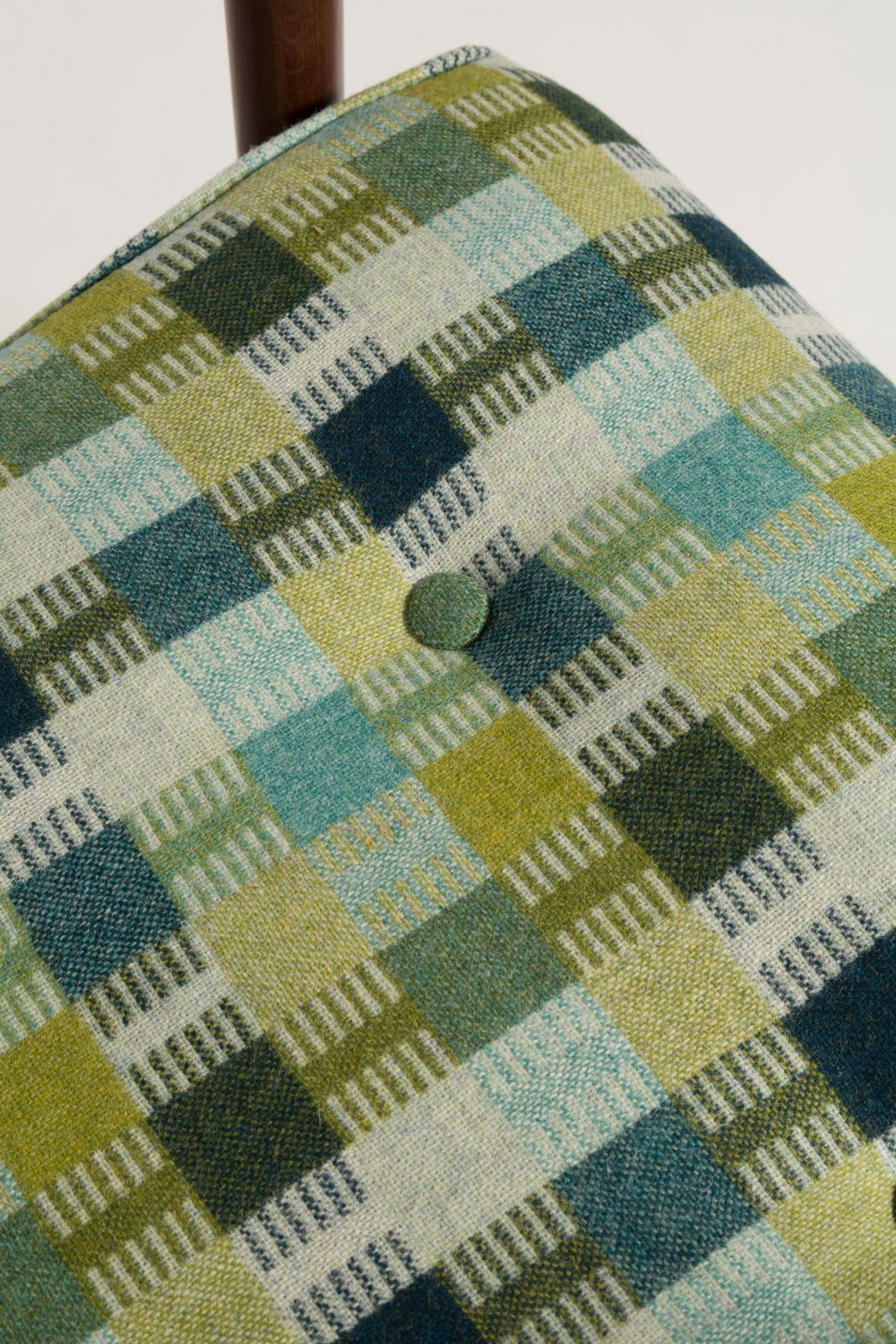 Pair Of Mid Century Green Wool Armchairs, Gfm 142, Edmund Homa, Europe, 1960s photo vinterior
