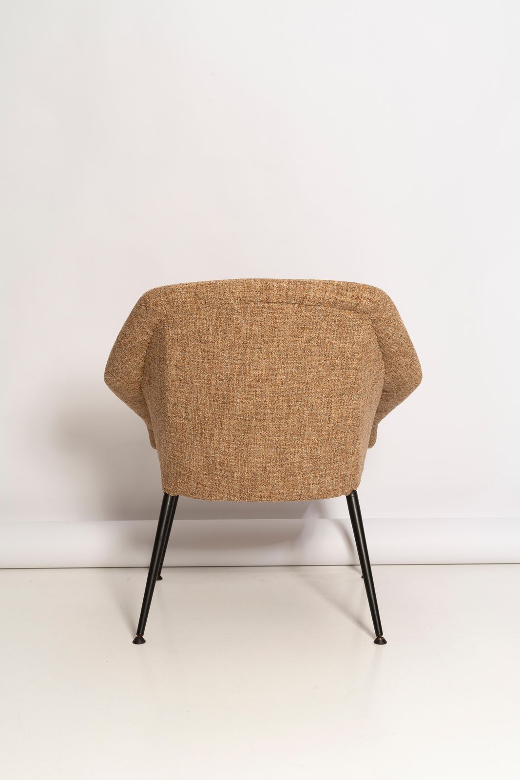 photo for sale Set Van Twee Beige "Eva" Club Fauteuils, Ca. Jaren 1960, 20e Eeuw
