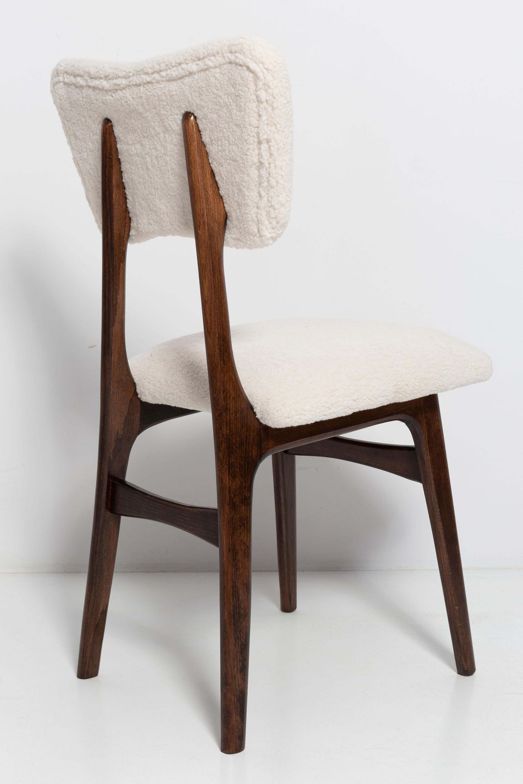 Set Van Acht 20e Eeuwse Lichtcrème Boucléstof Vlindersstoelen, Europa, Ca. Jaren 1960 photo 4762.0