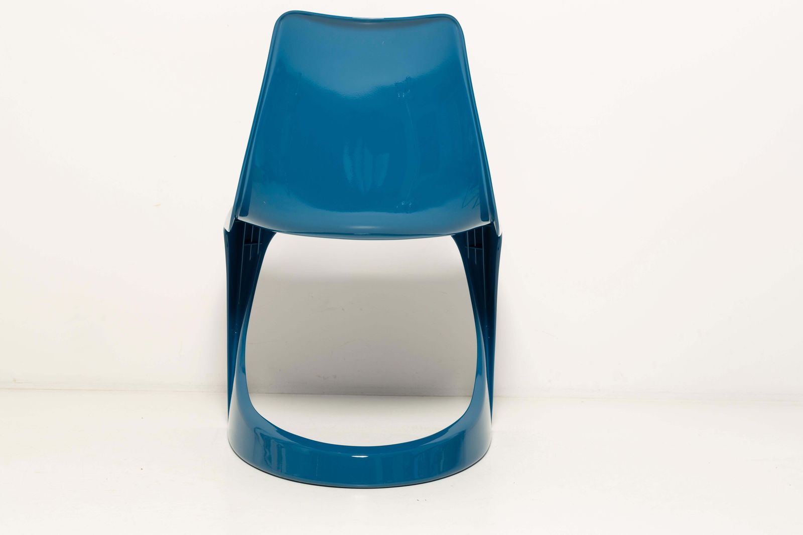photo furniture Set Van Zes Mid Century Zeeblauw Cado Stoelen, Steen østergaard, Europa, Jaren 1960