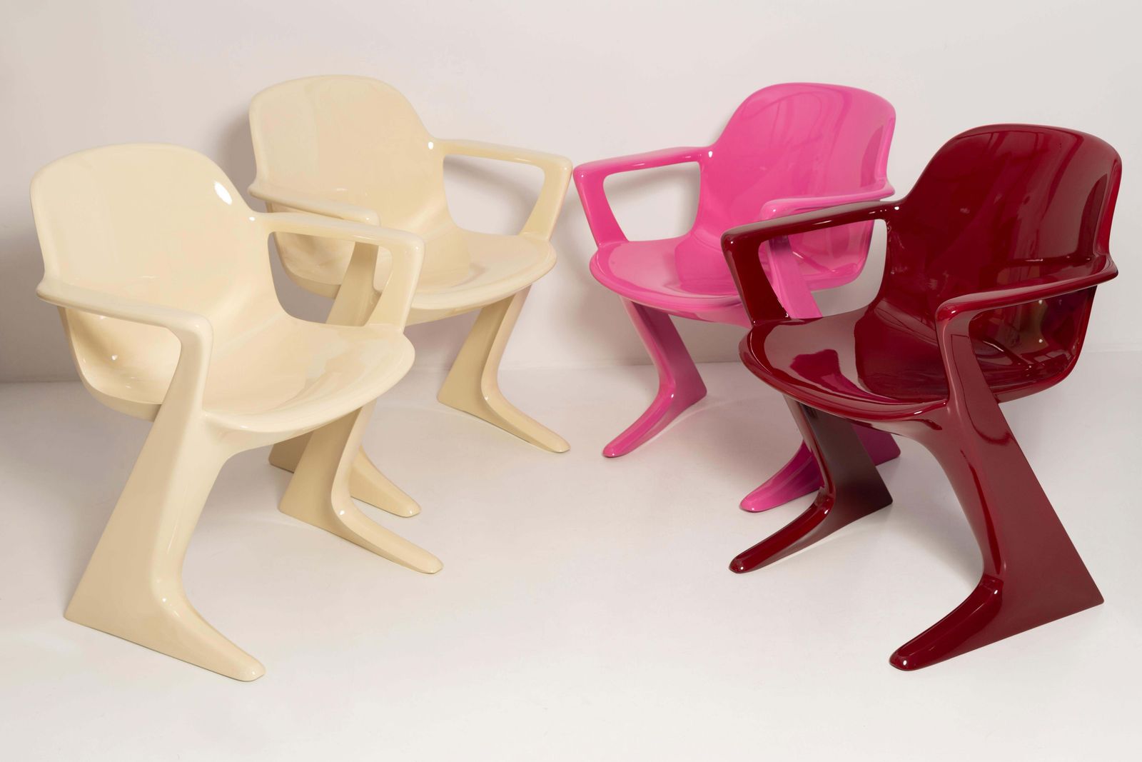 Four Mid Century Pink Beige Red Kangaroo Chairs, Ernst Moeckl, Germany, 1960s photo vinterior