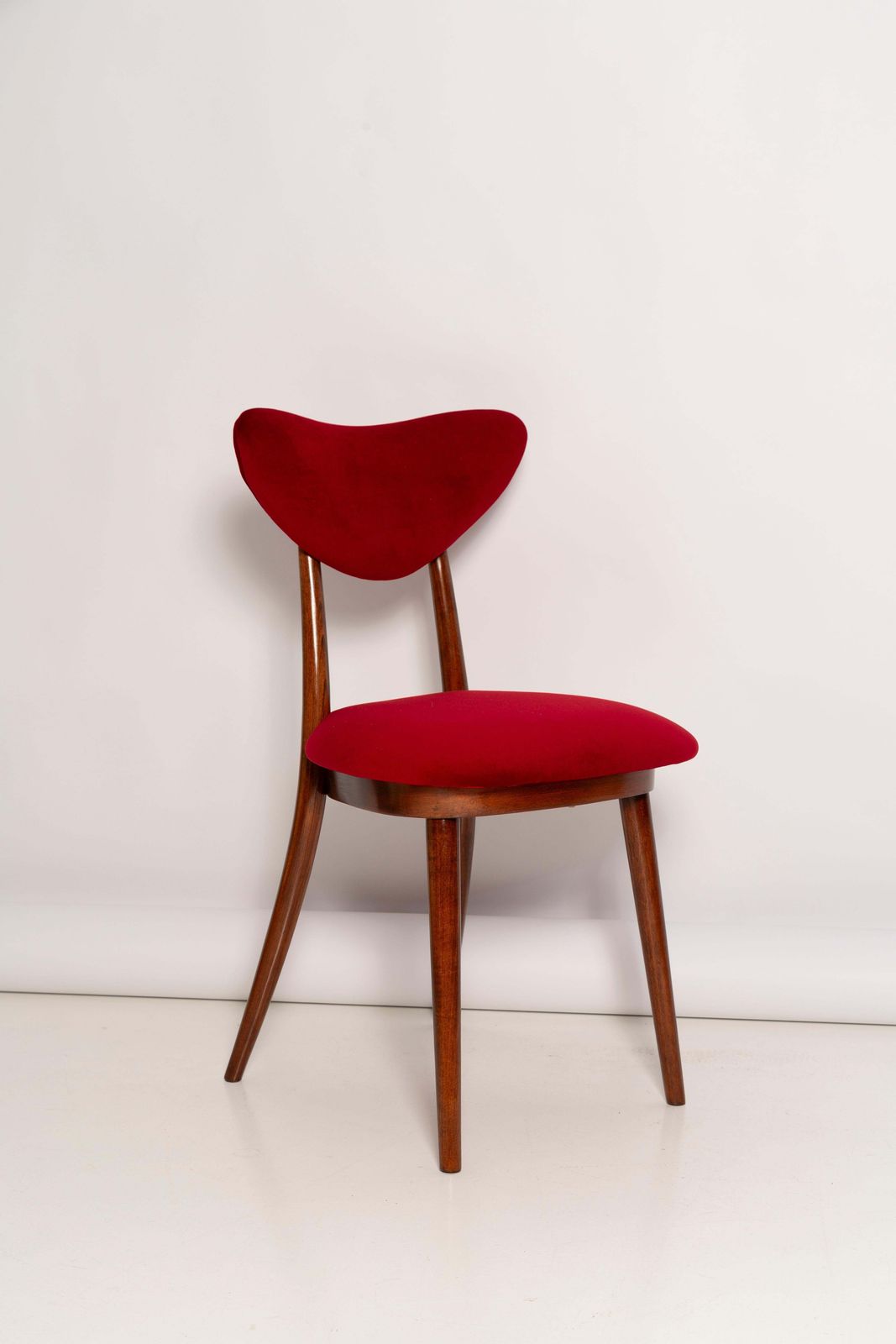 Set Of Twelve Mid Century Red Heart Chairs, Poland, 1960s photo vintage