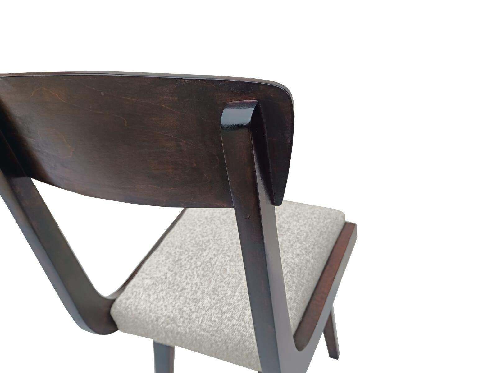 Set Van Tien Mid Century Stoelen Met Beige Velours Bekleding En Donker Houten Frame, Europa, Jaren 1960 photo Meubels