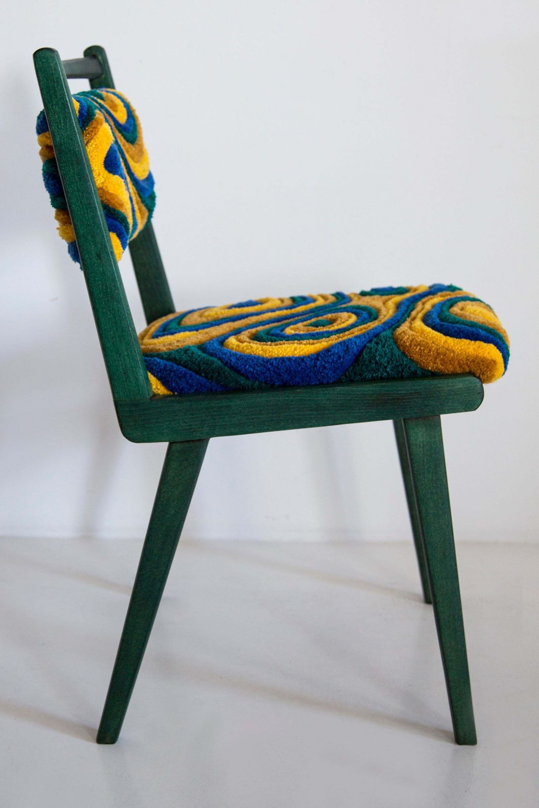 Tien Mid Century Fauteuils, Groen En Geel Gewatteerde Wollen Bekleding, Europa, Polen, Ca. Jaren 1960 photo vinterior