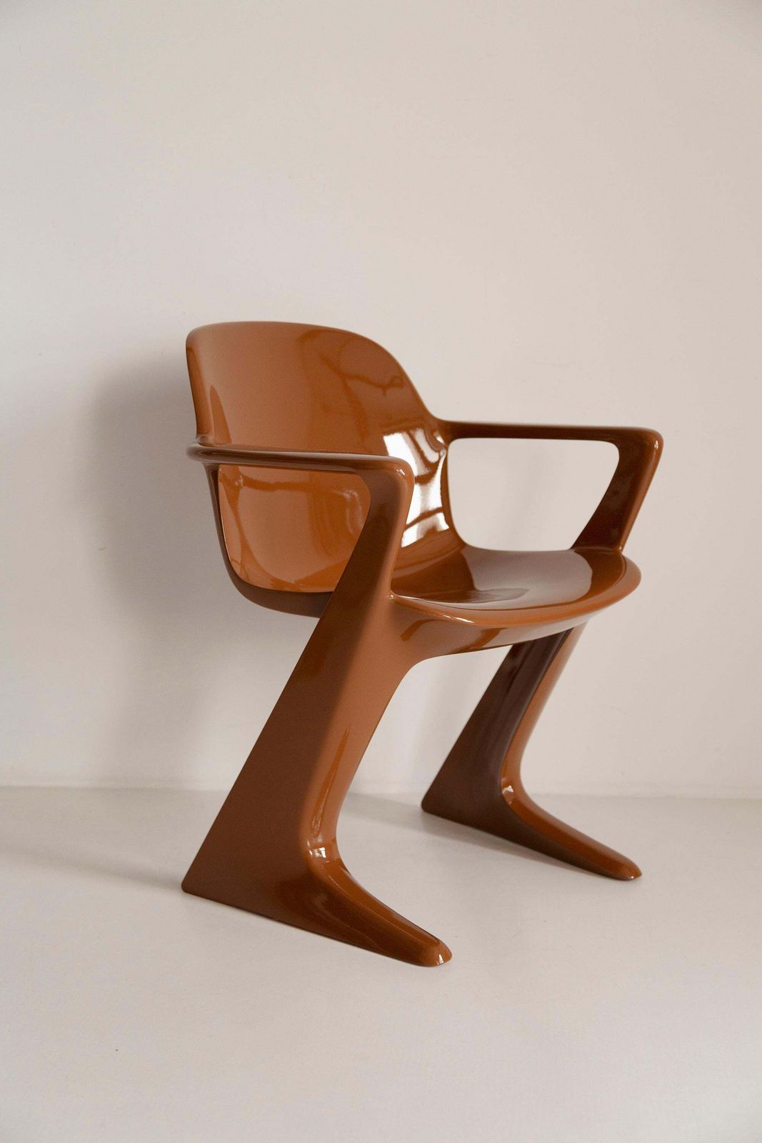Set Of Eight Mid Century Mocha Pantone Kangaroo Chairs, Ernst Moeckl, Germany photo for sale
