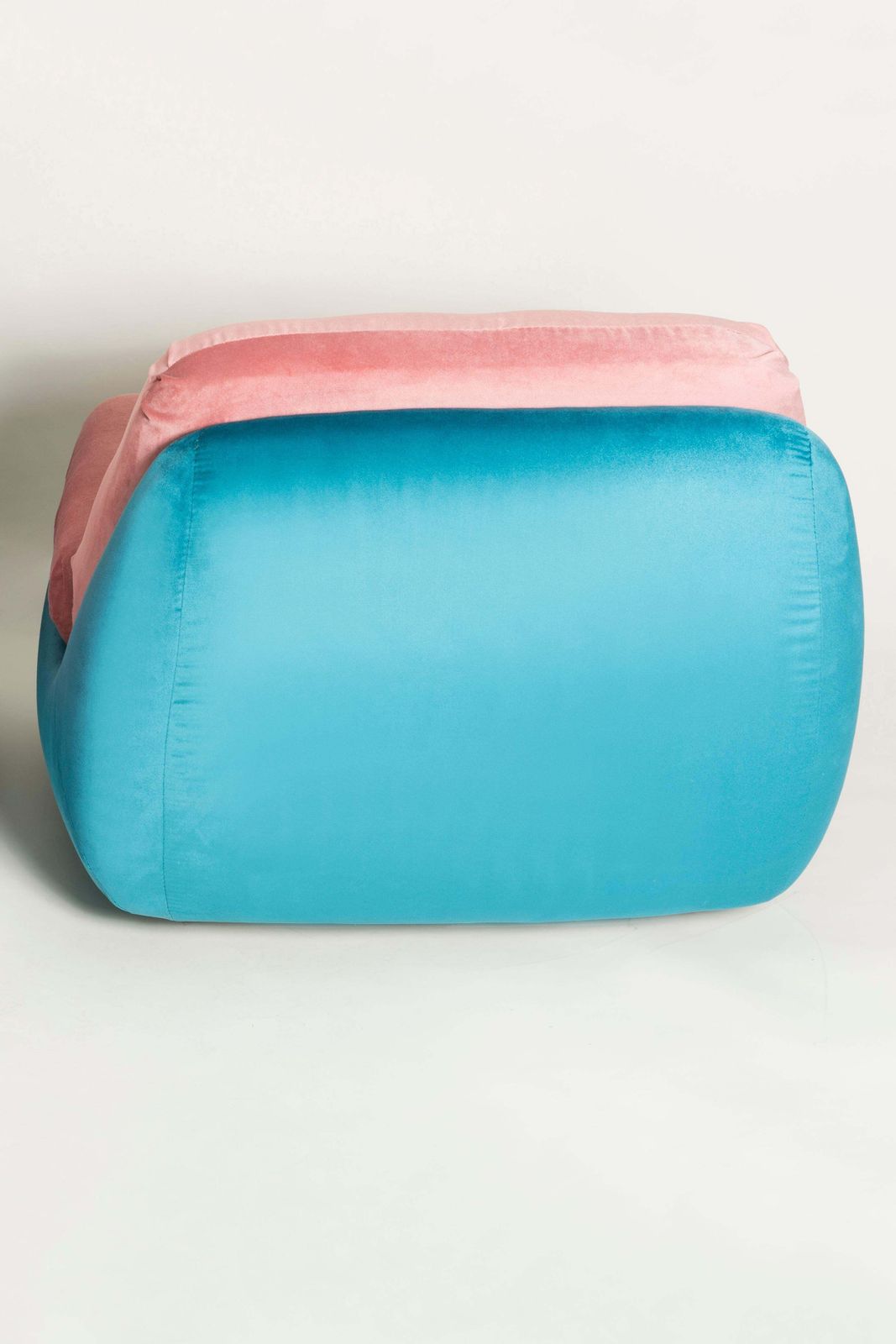 photo furniture 20th Century Vintage Pink And Blue Atlantis Armchair, 1960s