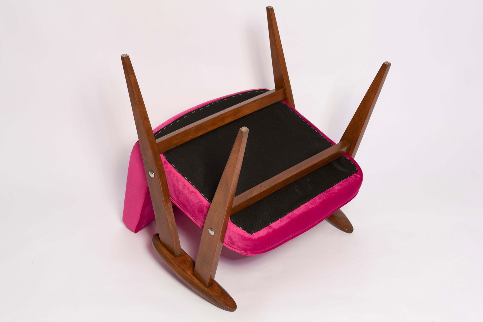 photo vinterior Mid Century 366 Armchair In Pink Velvet, By Jozef Chierowski, Europe 1960s