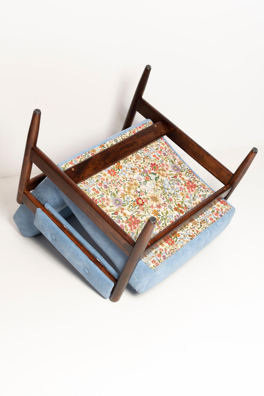 photo vintage Mid Century Baby Blue Velvet Vintage Armchair, Walnut Wood, Europe, 1960s