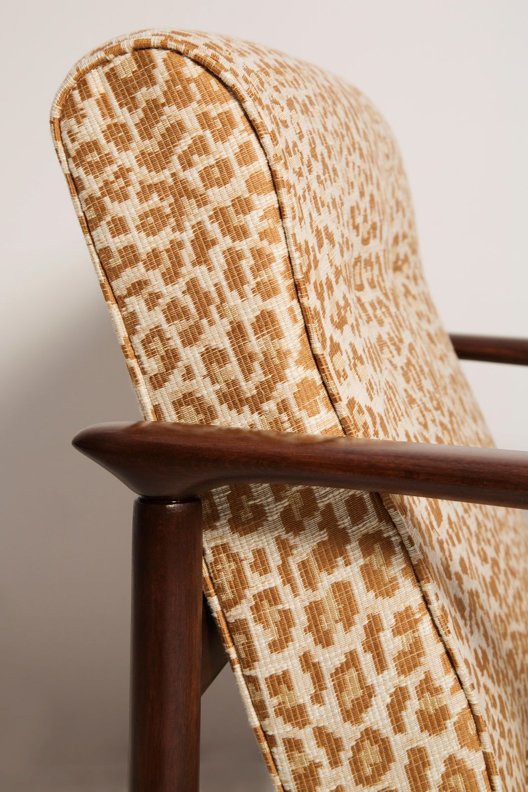 Mid Century Pixel Luipaard Fauteuil, Gfm 142, Edmund Homa, Europa, Jaren 1960 photo vintage