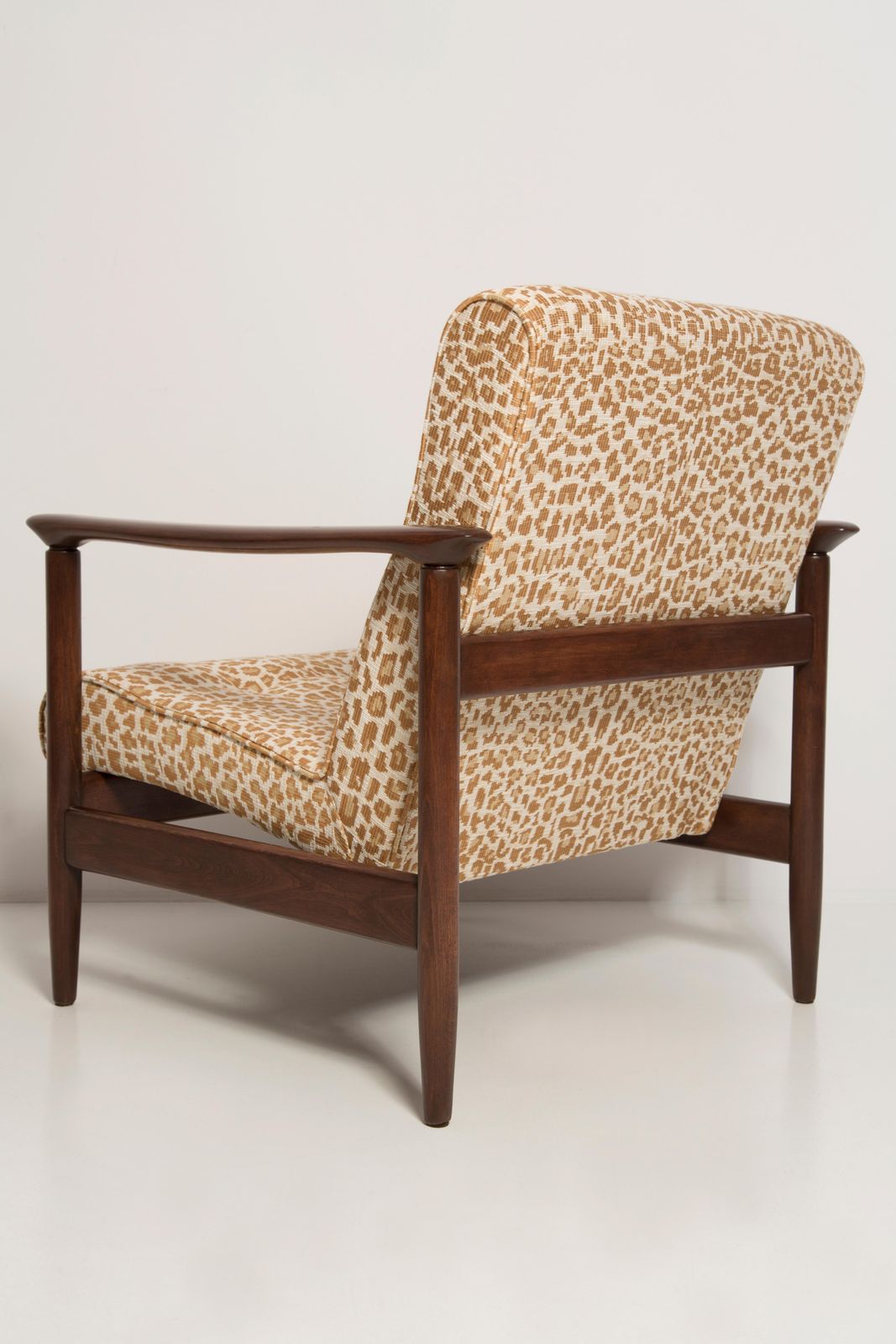 Meubels Mid Century Pixel Luipaard Fauteuil, Gfm 142, Edmund Homa, Europa, Jaren 1960 photo