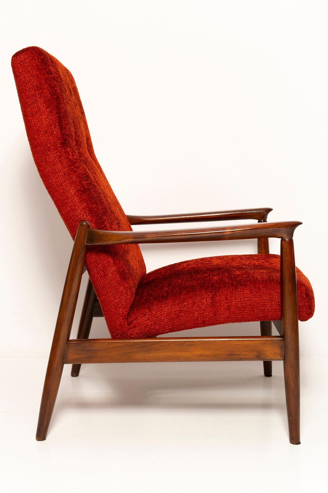 Mid Century Bordeauxrode Fauteuil Gfm 64 High, Edmund Homa, Europa, Ca. Jaren 1960 photo buy