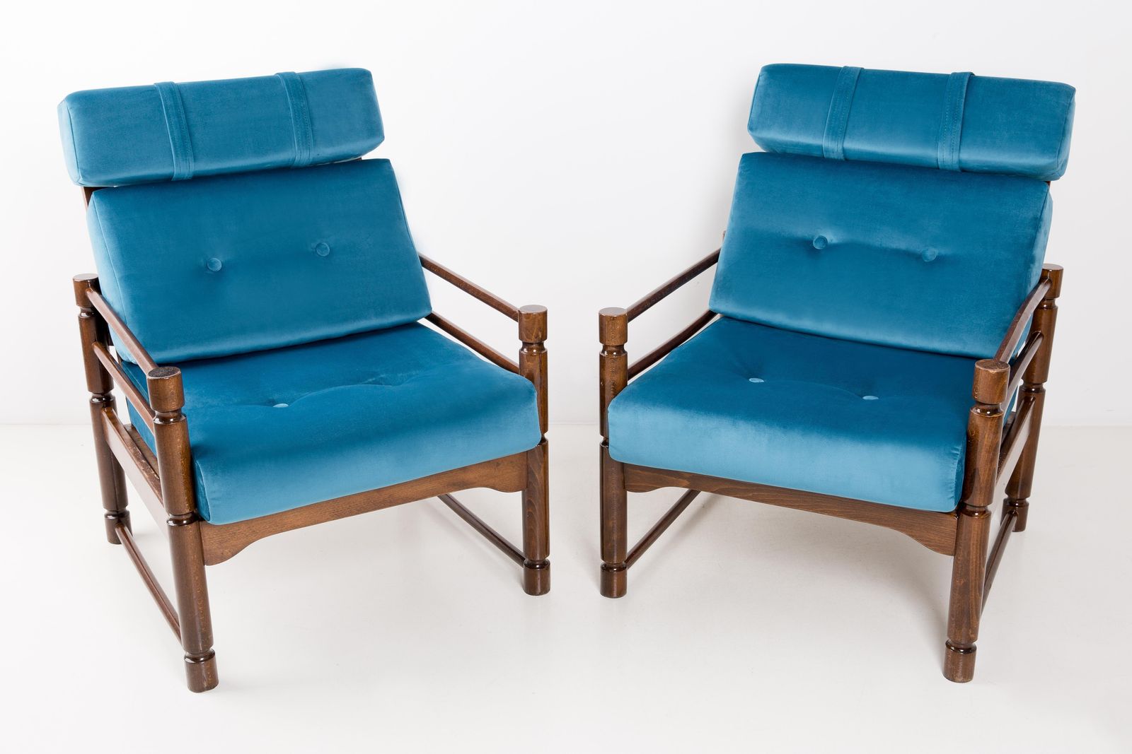Paar Mid Century Fauteuils In Petrolblauw Velvet, Beukenhout, Europa, Jaren 1960 photo Meubels