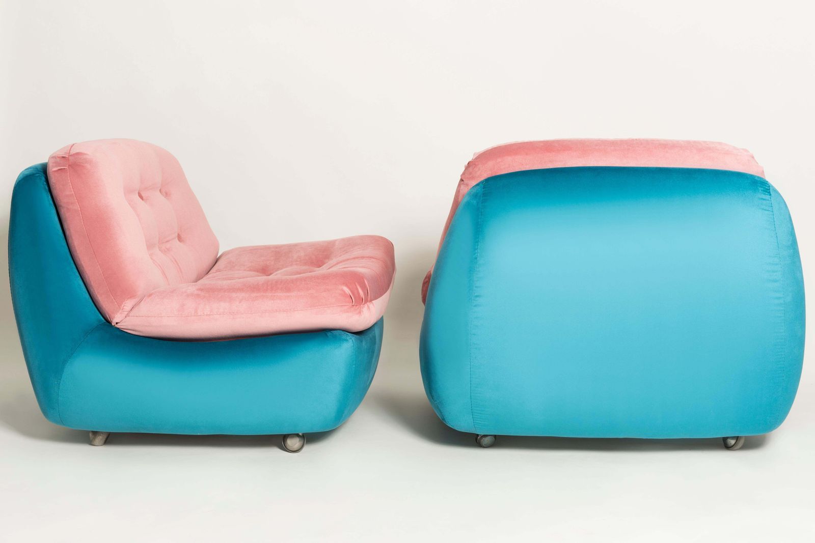 Set Of Two 20th Century Vintage Pink And Blue Atlantis Armchairs, 1960s photo Furniture