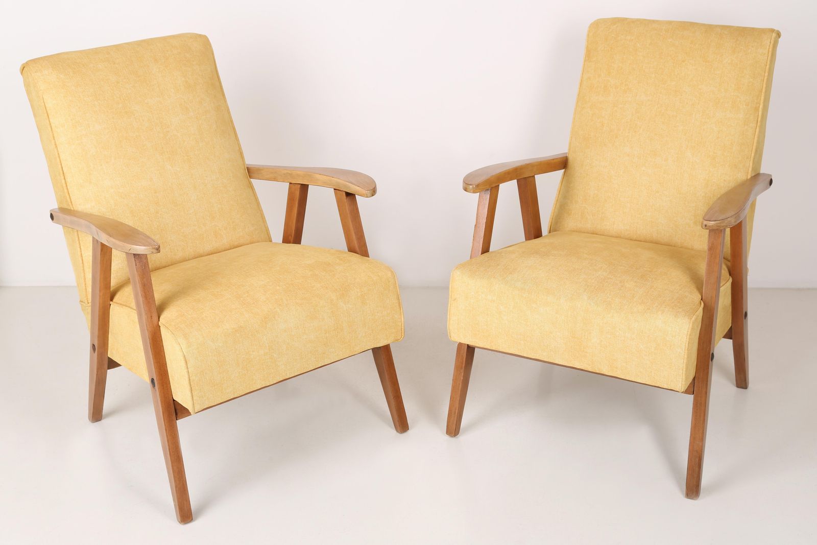 Set Of Two Vintage Baby Pink Var Armchairs, 1960s photo Furniture