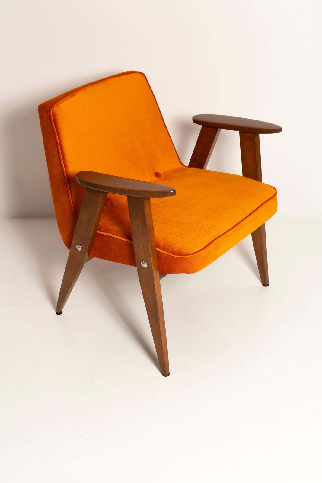 photo for sale Pair Of Mid Century 366 Armchairs, Green And Orange, By Chierowski Europe, 1960s