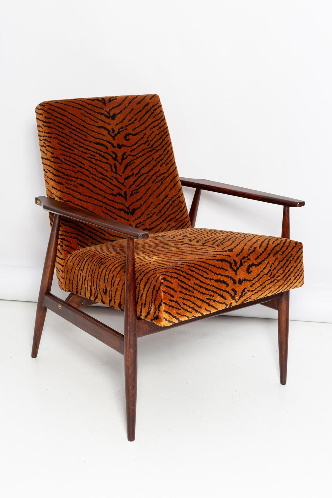 Paar Mid Century Dedar Tiger Velvet Dante Fauteuils, H. Lis, Europa, Jaren 1960 photo furniture