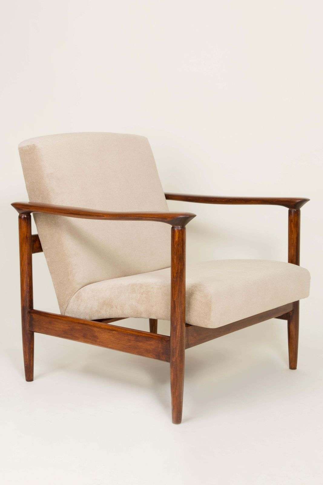 Pair Of Beige Armchairs, Edmund Homa, Gfm 142, 1960s, Poland photo vinterior