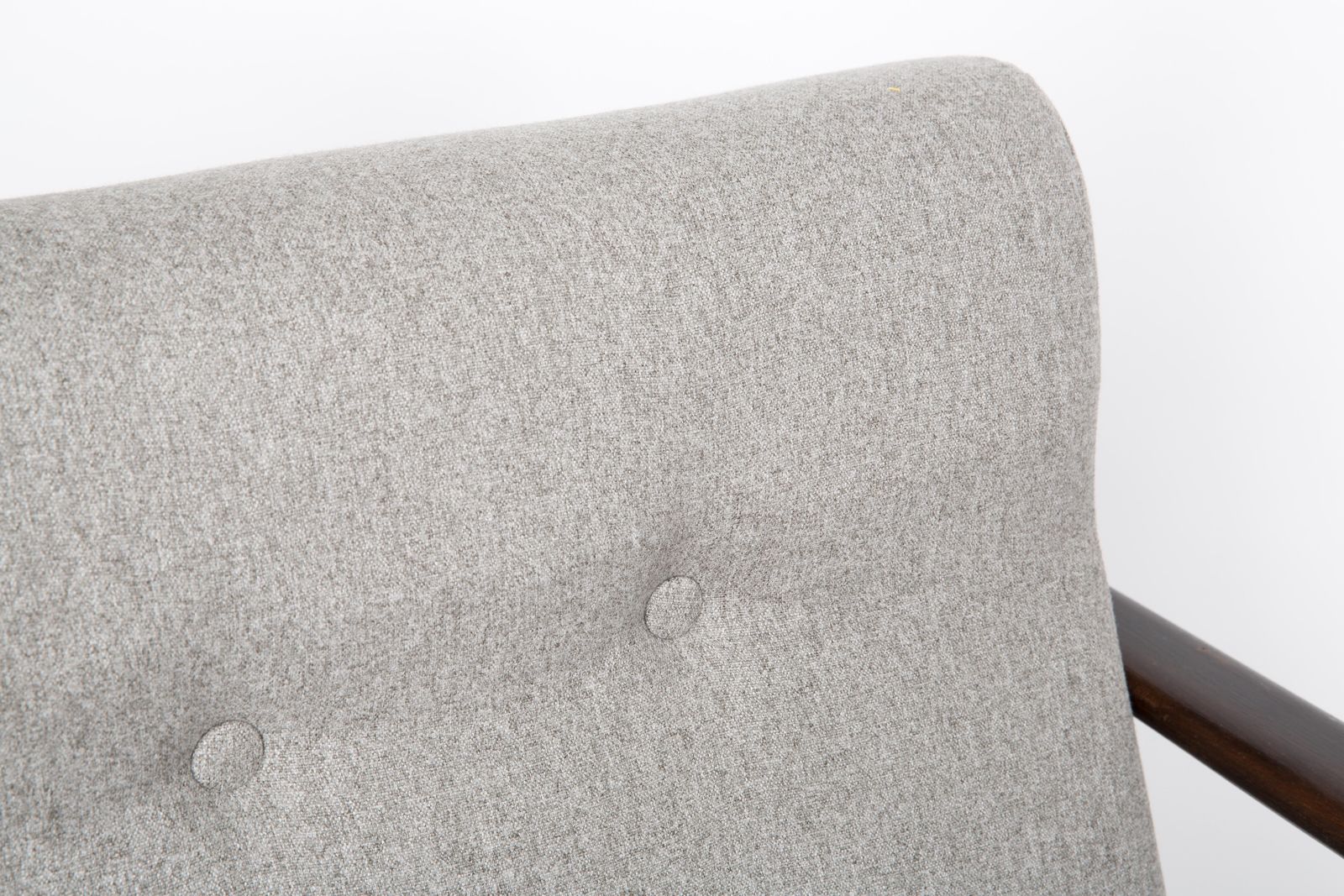 Set Of Two Mid Century Beige Wool Armchairs, By Edmund Homa, Europe, 1960s photo vinterior