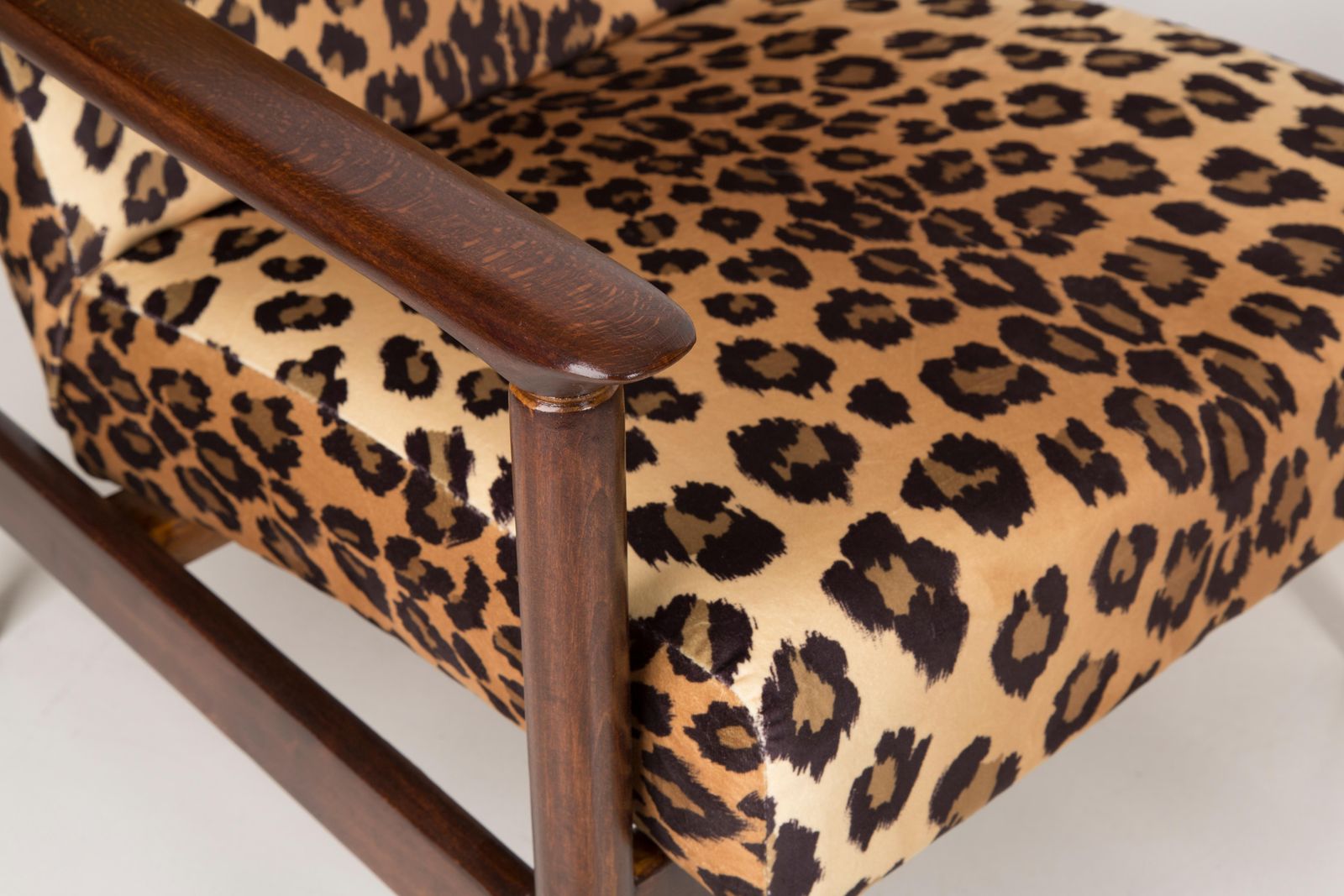Two 20th Century Leopard Velvet Armchairs, Edmund Homa, Gfm 142, 1960s, Poland photo Furniture