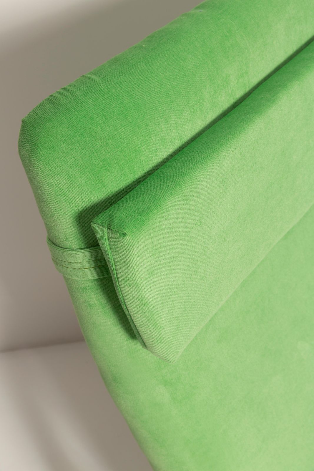 Set Van Twee Lichtgroene Velvet Fauteuils, Gfm 64 High, Edmund Homa, Jaren 1960 photo vintage