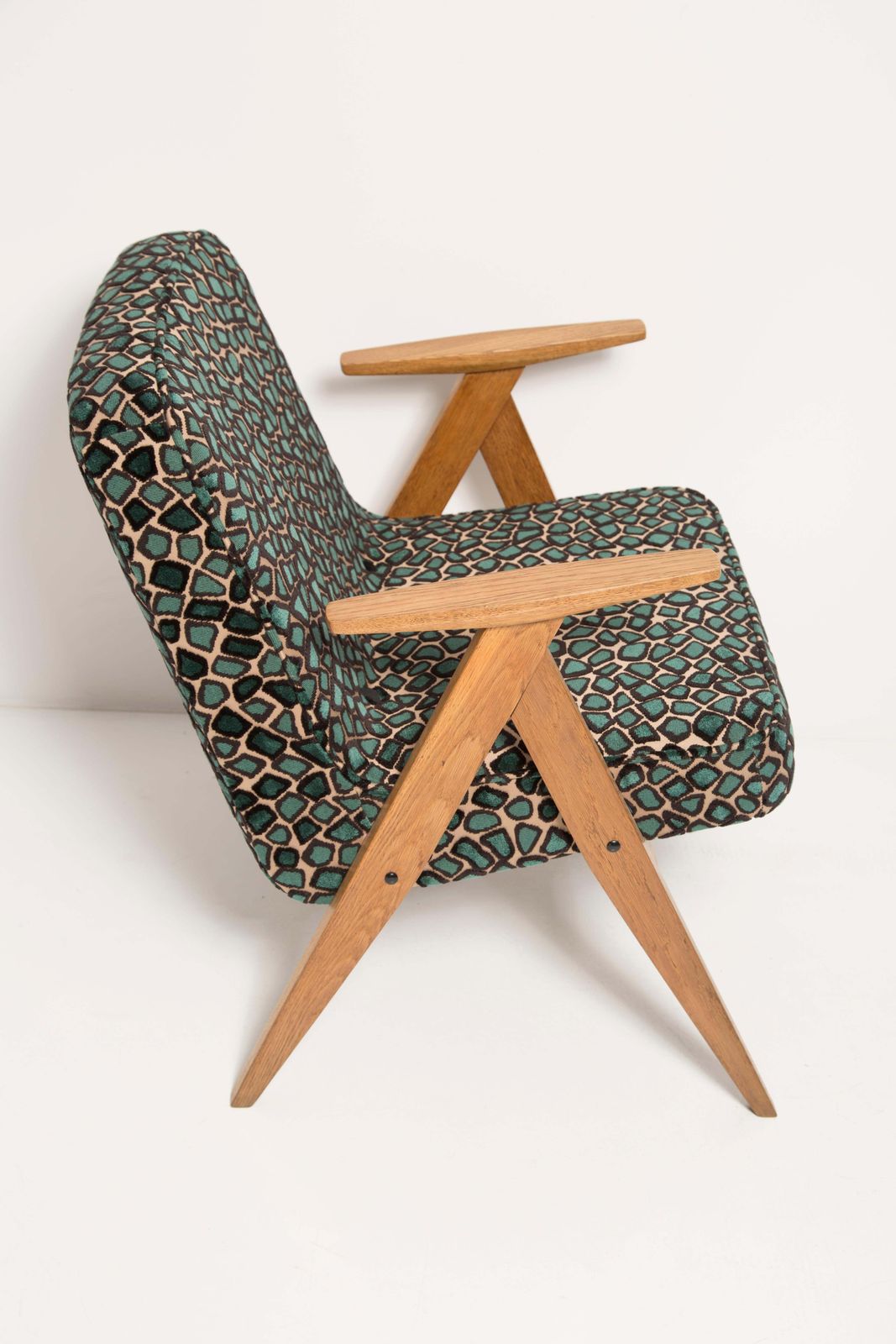 Two Mid Century 366 Armchairs In Leopard Velvet, By Chierowski, Europe, 1960s photo vintage