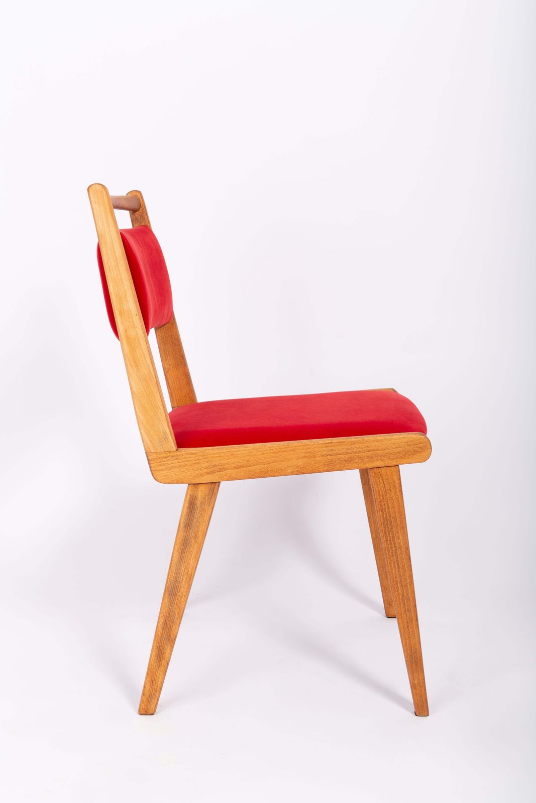850.0 Set Of Two 20th Century White And Red Velvet Chairs, Poland, 1960s photo