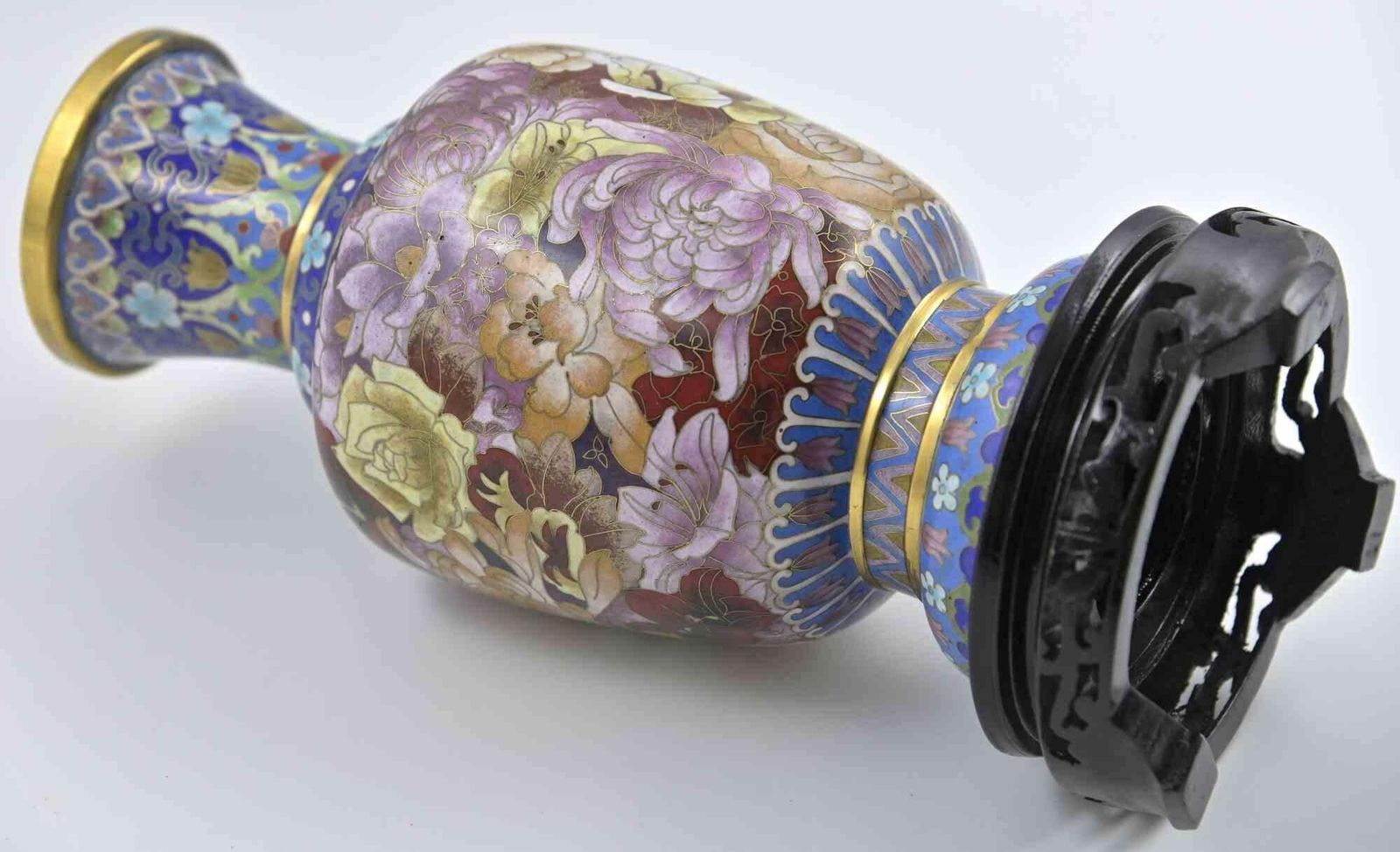 Vintage Chinese Vase, Early 20th Century photo for sale