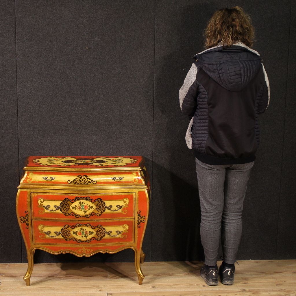 Small Lacquered Dresser In Tuscan Style From The 20th Century photo for sale