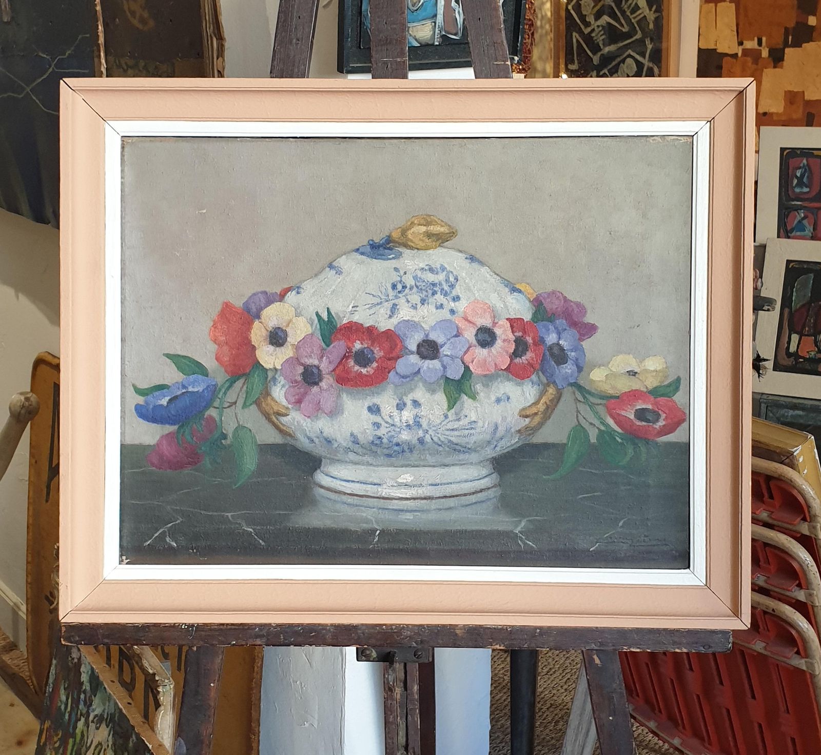 Unknown French Impressionist Still Life, Oil On Board, 'Flowers And Faïance'. photo vinterior