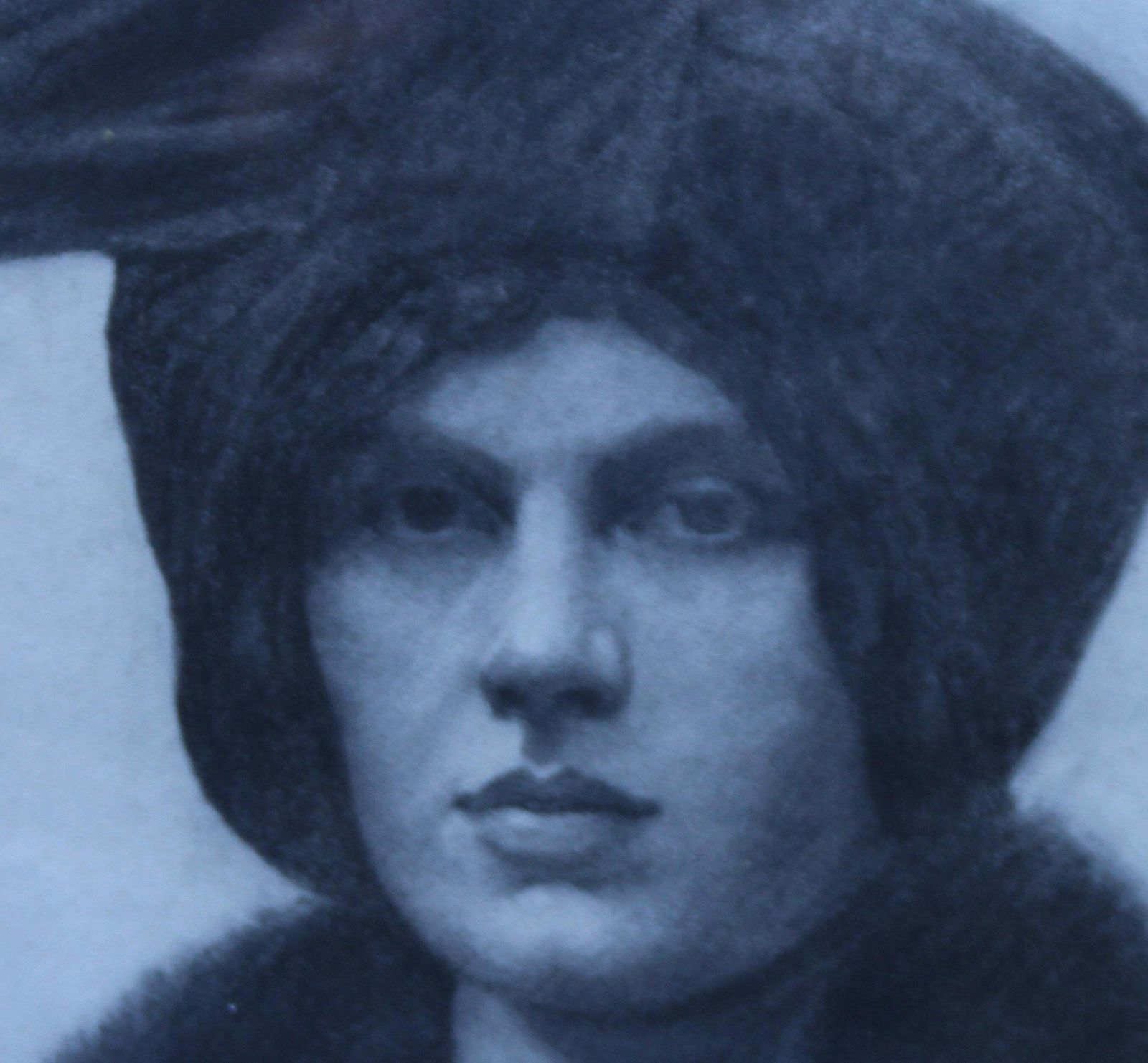 Unknownportrait Of A Lady    Scottish Art Early 20thc Drawing Society Woman Hat Cameo Circa 1910 photo 3673.0