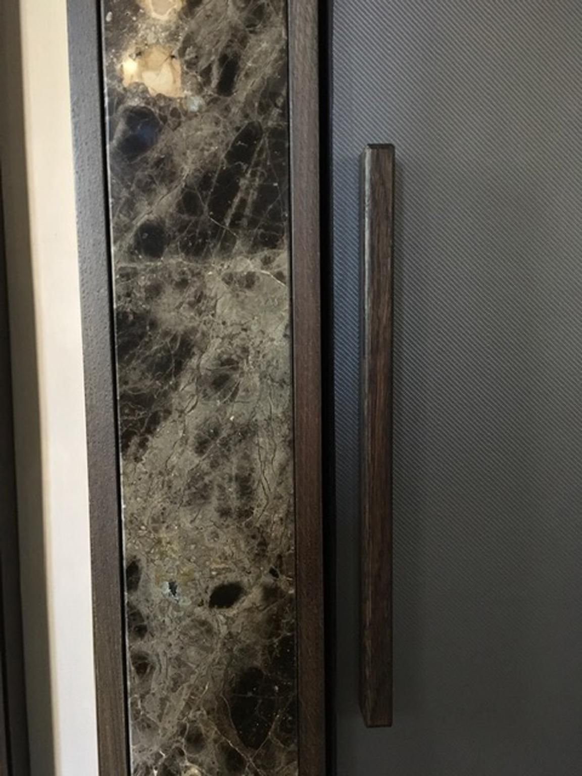 photo furniture Italian Contemporary Design Black Marble And Oak Wood Wardrobe
