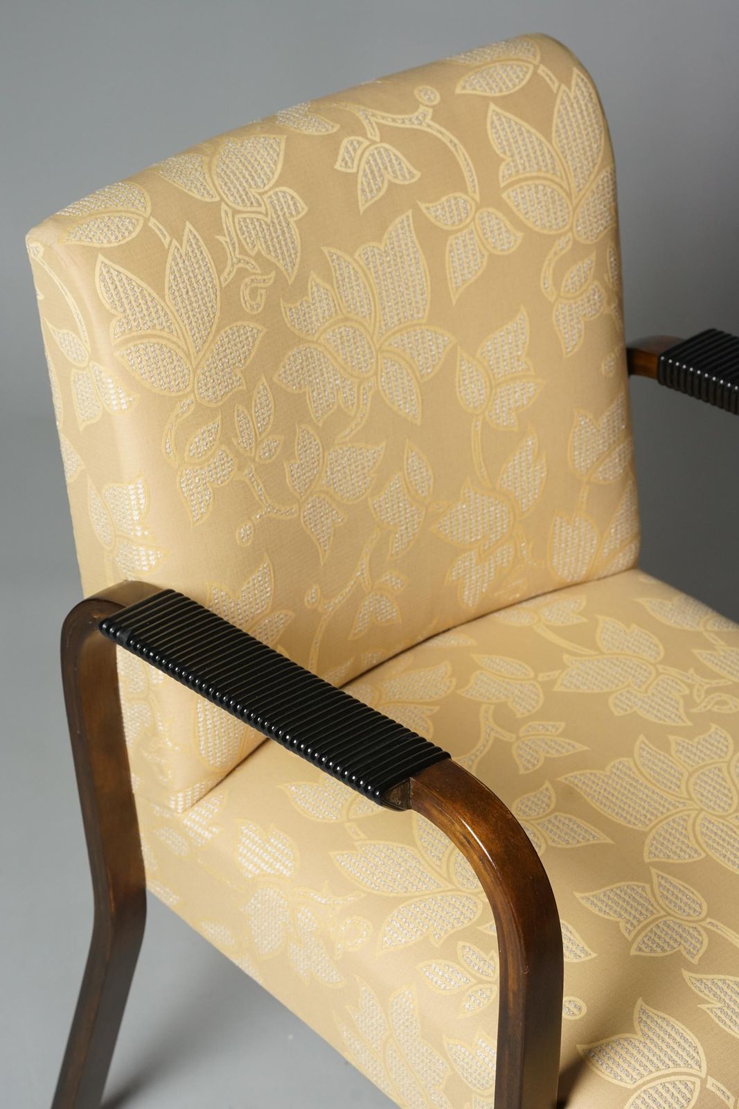 Model 46 Armchair With Floral Fabric, Alvar Aalto, 1930/1940s photo Furniture
