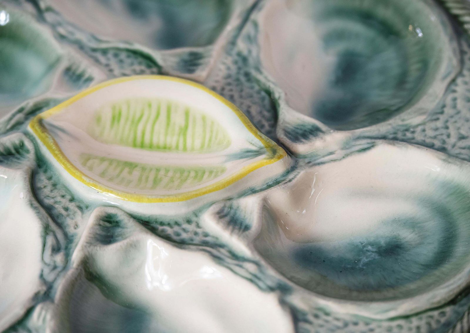 Set Of 7 Pcs. French Majolica Oyster Plates Saint Clement, Circa 1950 photo 1273.0