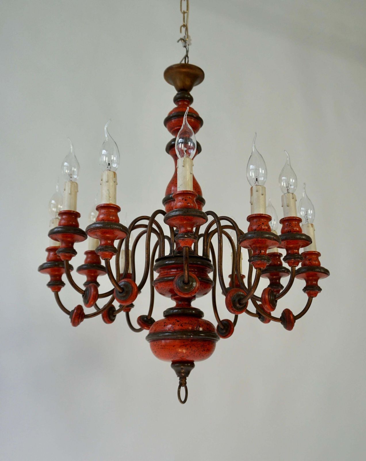 Mid Century Red Lacquered Wood 12 Lights Chandelier photo vinterior