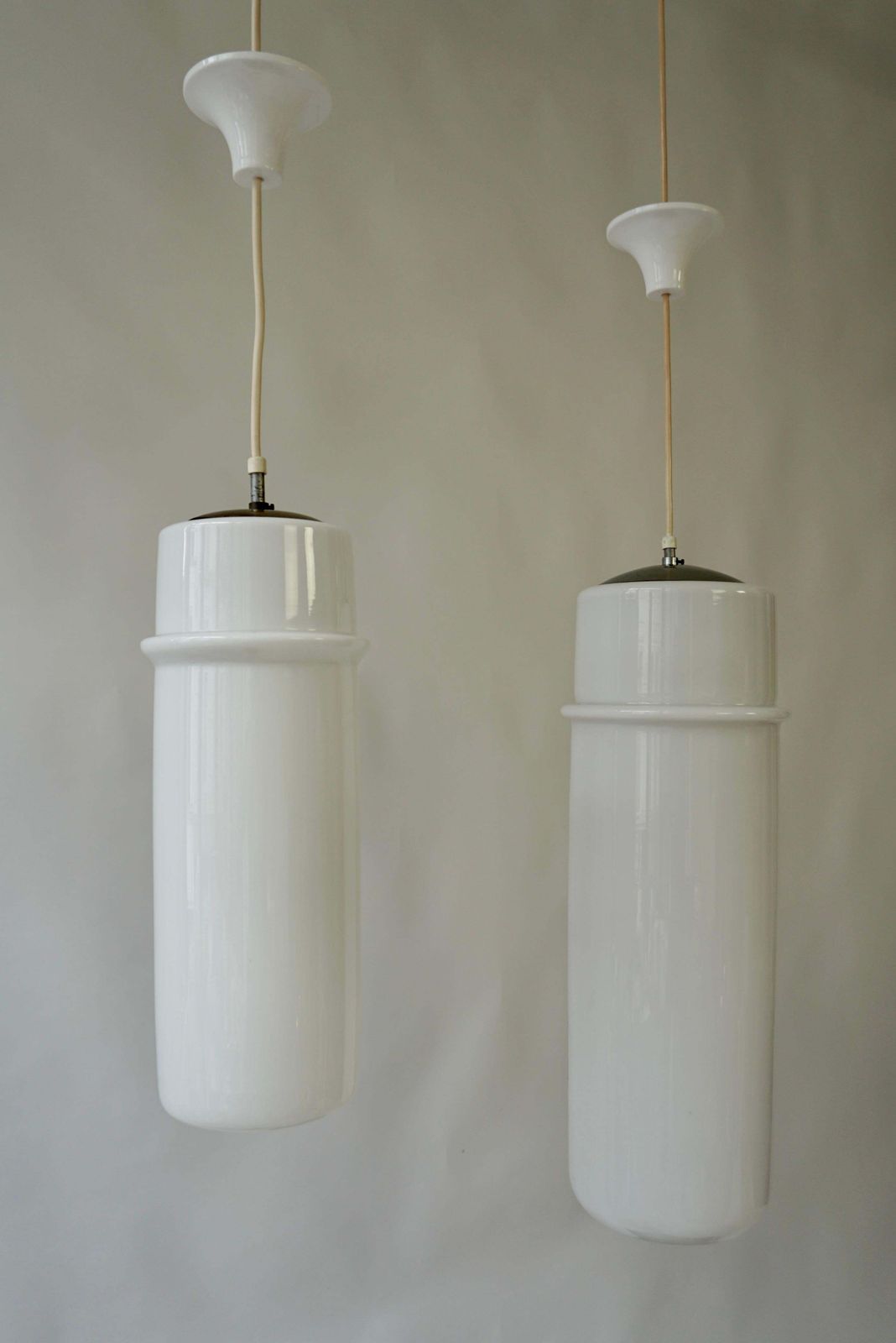 Two Stilnovo Pendant Lamps In Murano Glass And Brass, Italy, 1960s. photo vintage