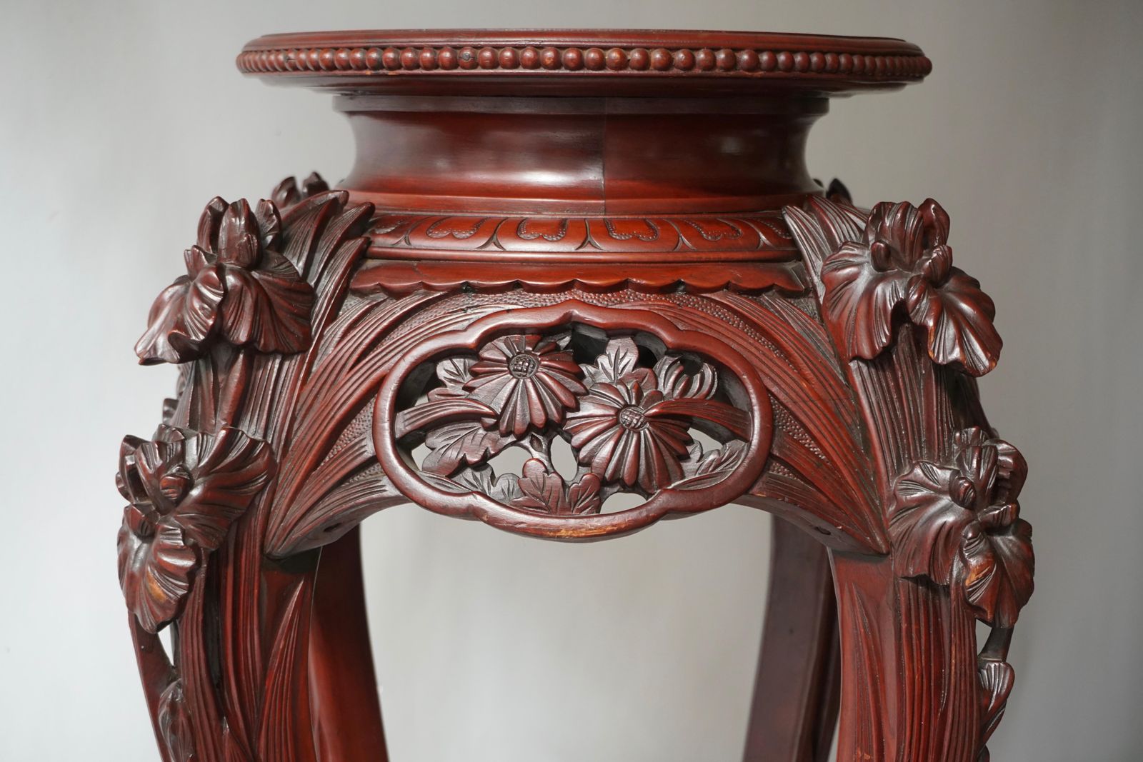 1190.0 Chinese Rosewood Country House Pedestal photo