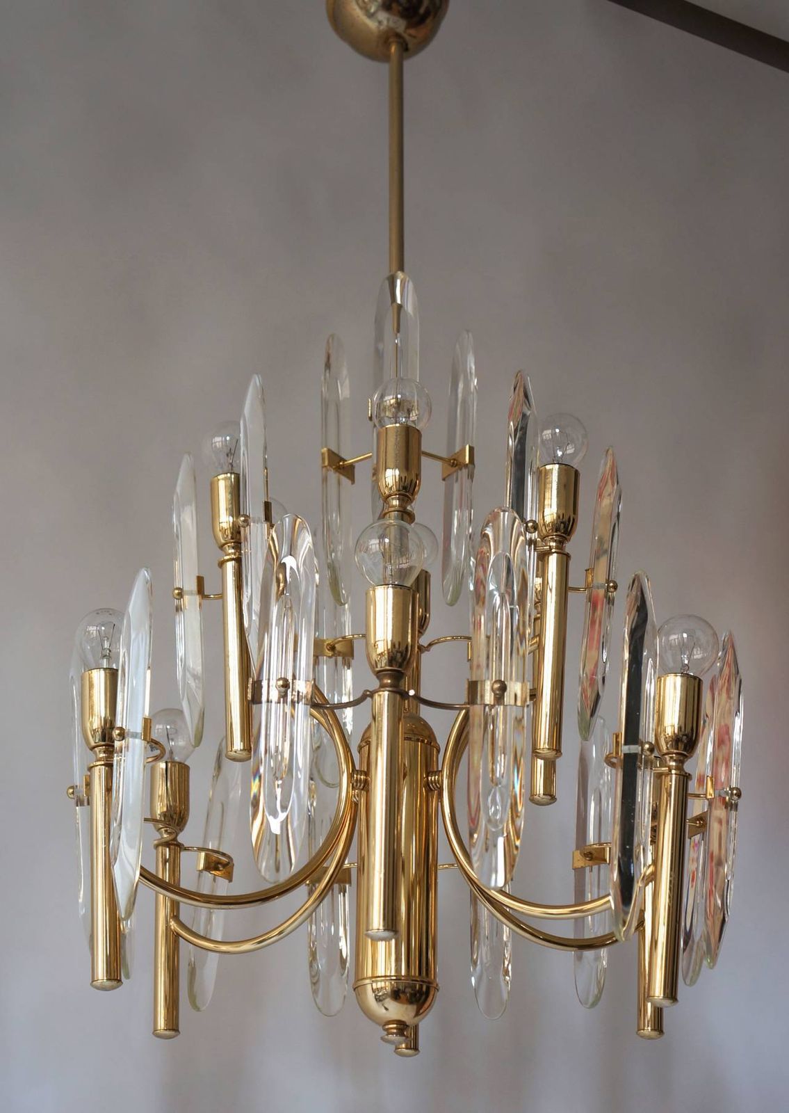 Mid Century Modernist Crystal Glass And Brass Sciolari Chandelier photo furniture
