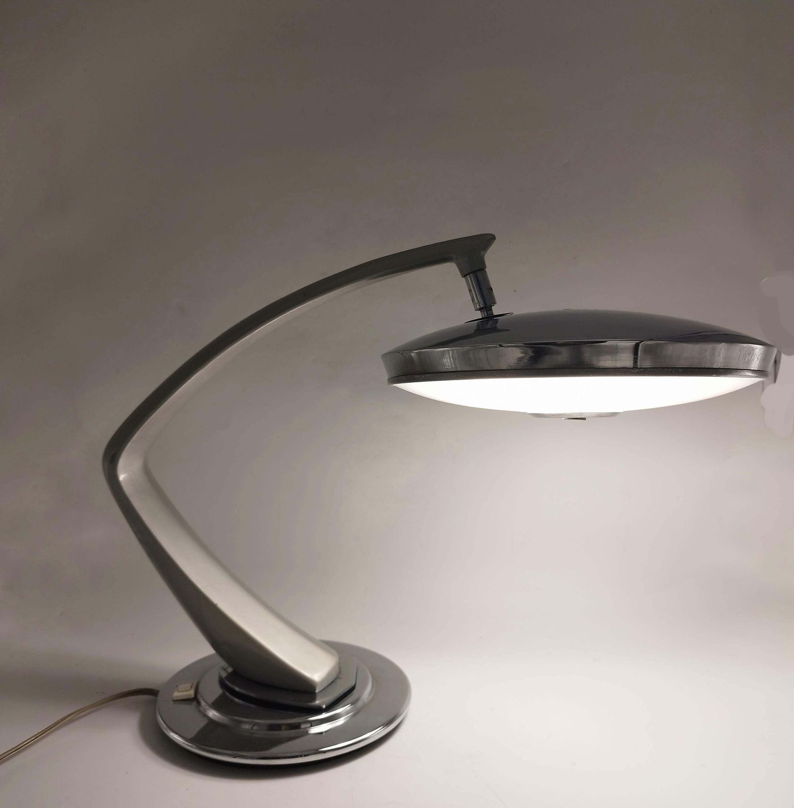 Luis Perez De La Oliva Fase  "Boomerang 2000" Articulated Desk Lamp, Spain 1970s photo buy